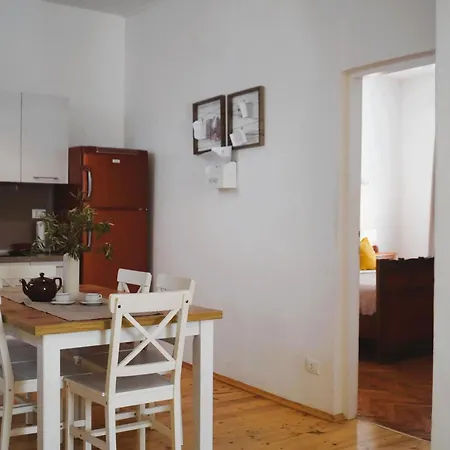 Tt Apartmani - Historic Center Pula