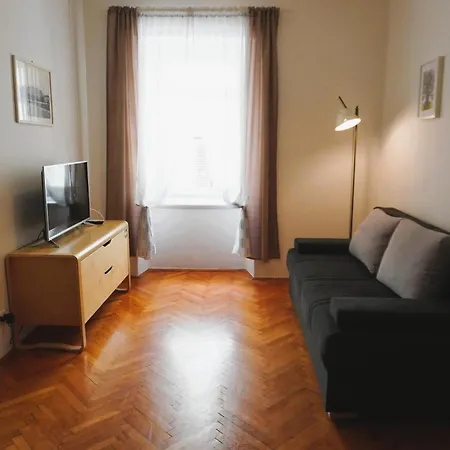 Tt Apartmani - Historic Center Pula * Póla