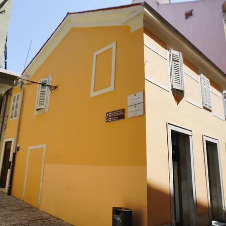 Tt - Historic Center Pula